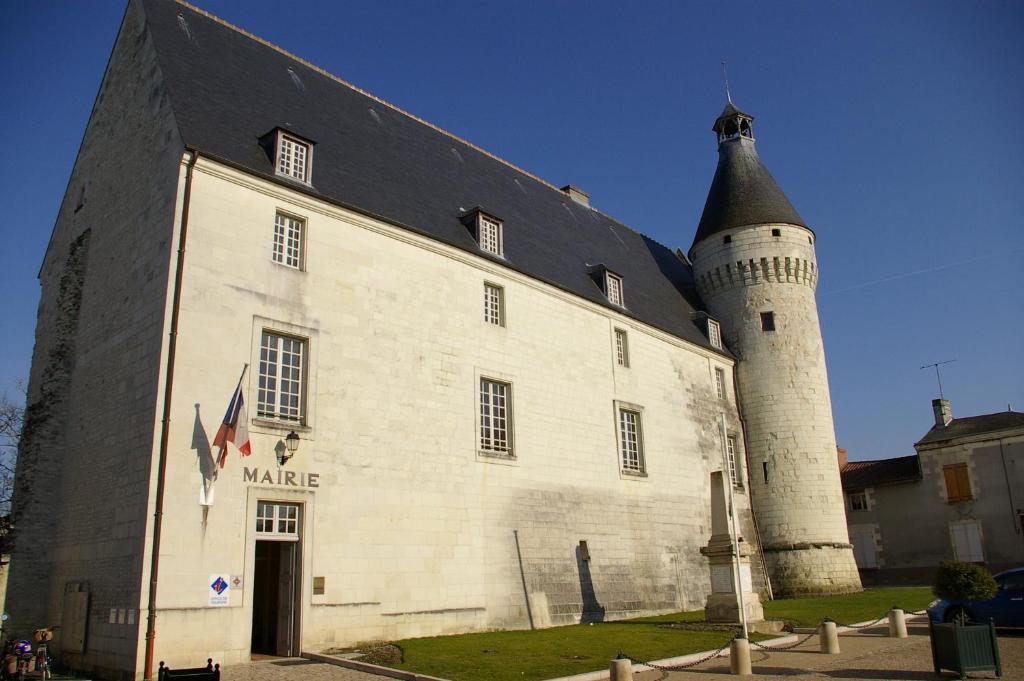 Domaine De Bourgville Monts-sur-Guesnes Ngoại thất bức ảnh