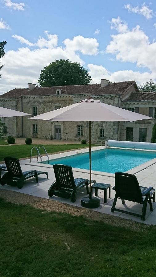 Domaine De Bourgville Monts-sur-Guesnes Ngoại thất bức ảnh