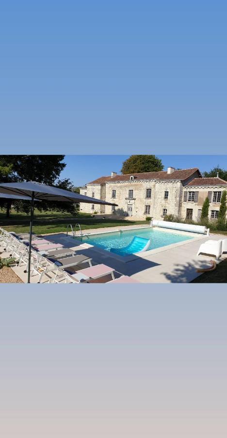 Domaine De Bourgville Monts-sur-Guesnes Ngoại thất bức ảnh
